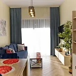 Hevenia 8 * Treptower Deep