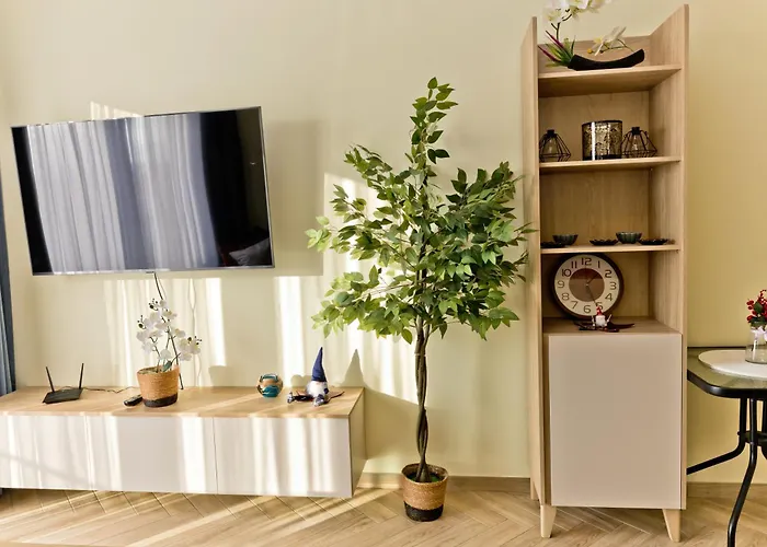 Hevenia 8 * Treptower Deep